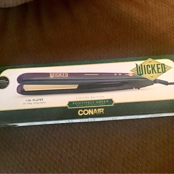 NIB Conair Wicked Limited Edition Hair Straightener - Picture 1 of 2
